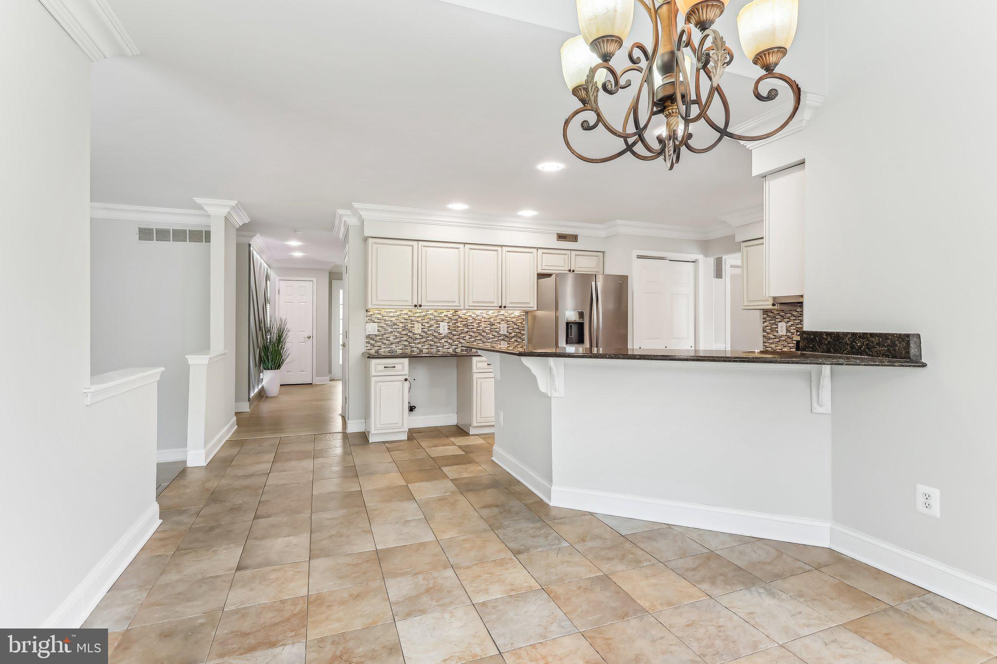 FRENCHMANS POINTE - Residential