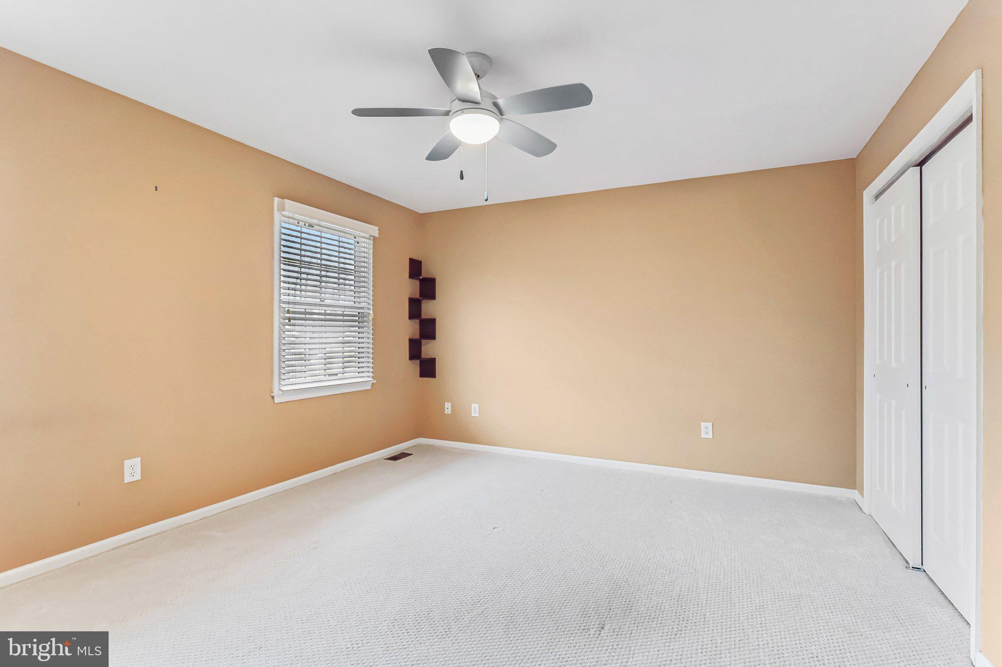 FRENCHMANS POINTE - Residential