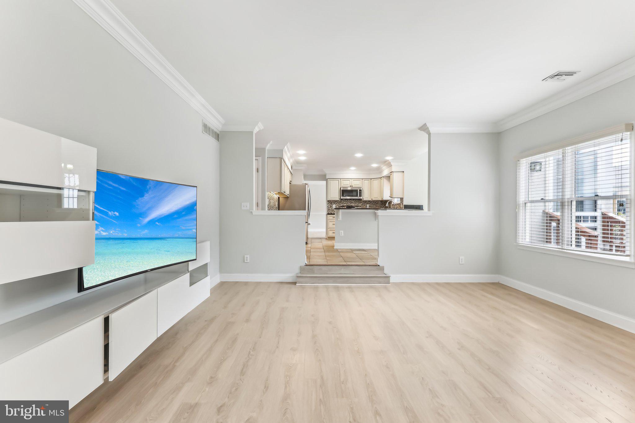 FRENCHMANS POINTE - Residential