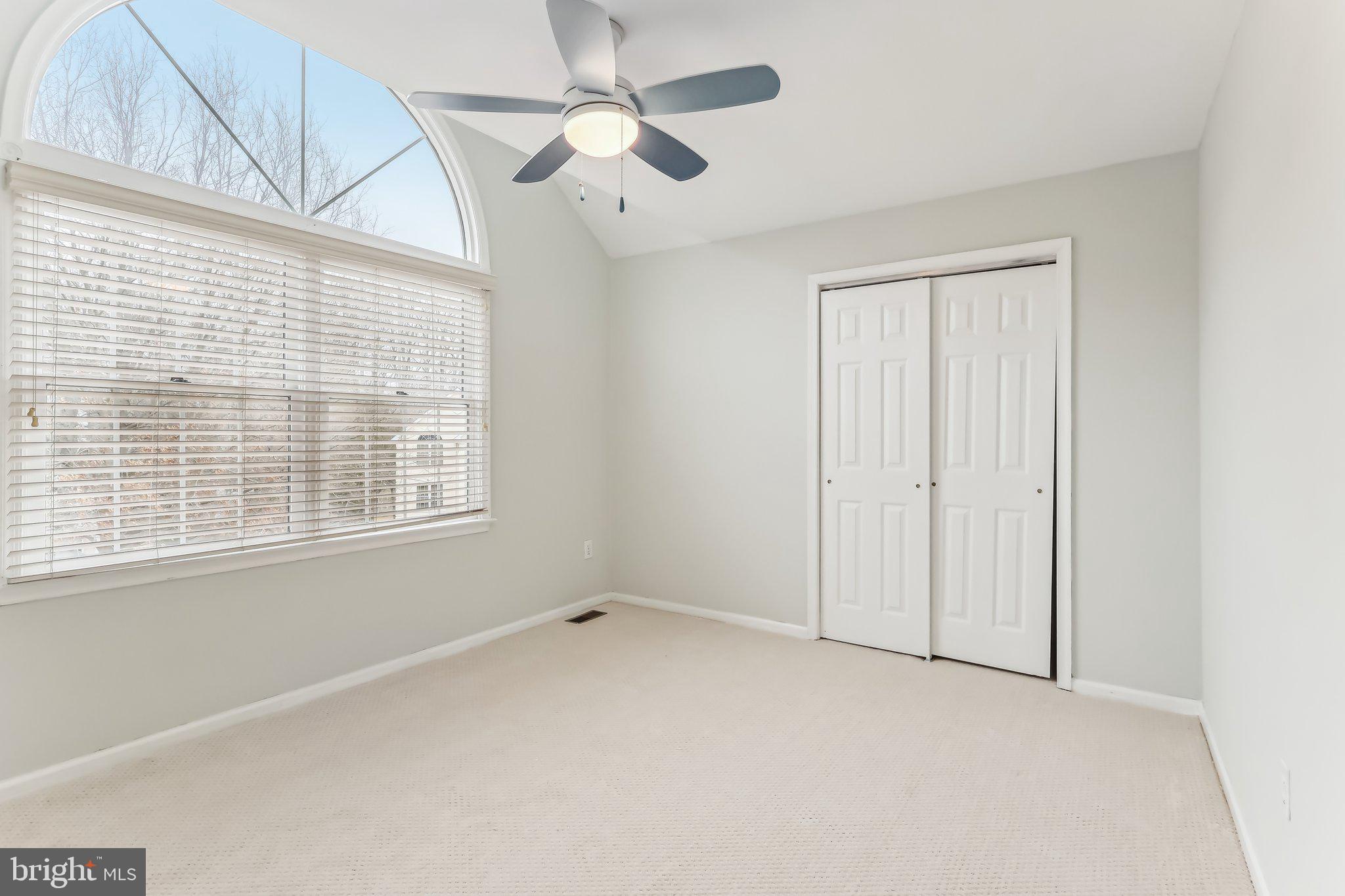 FRENCHMANS POINTE - Residential