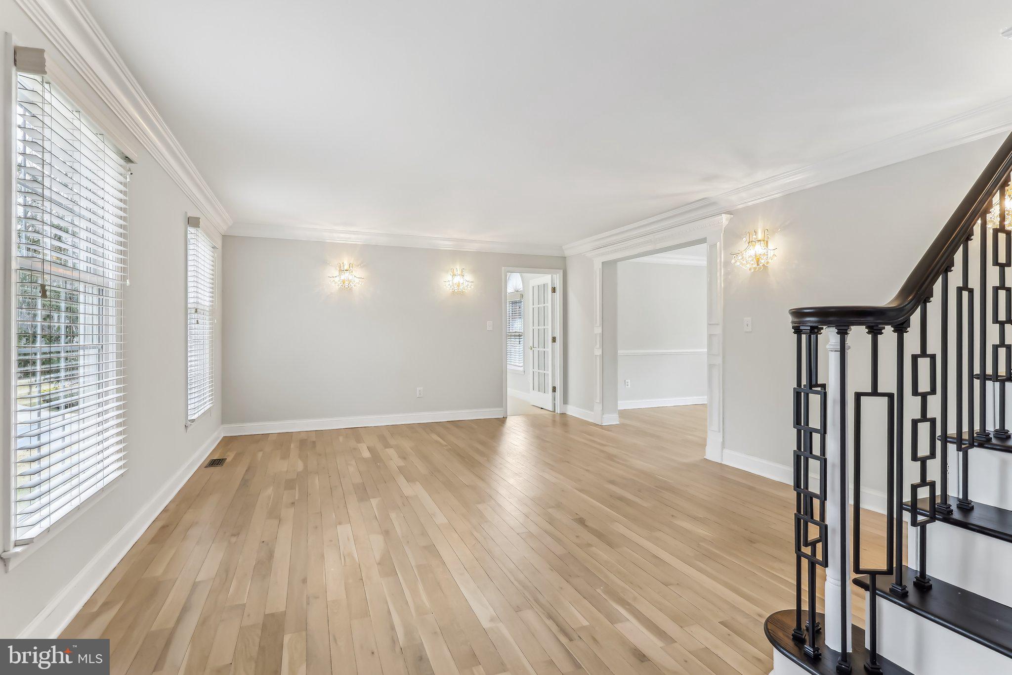 FRENCHMANS POINTE - Residential