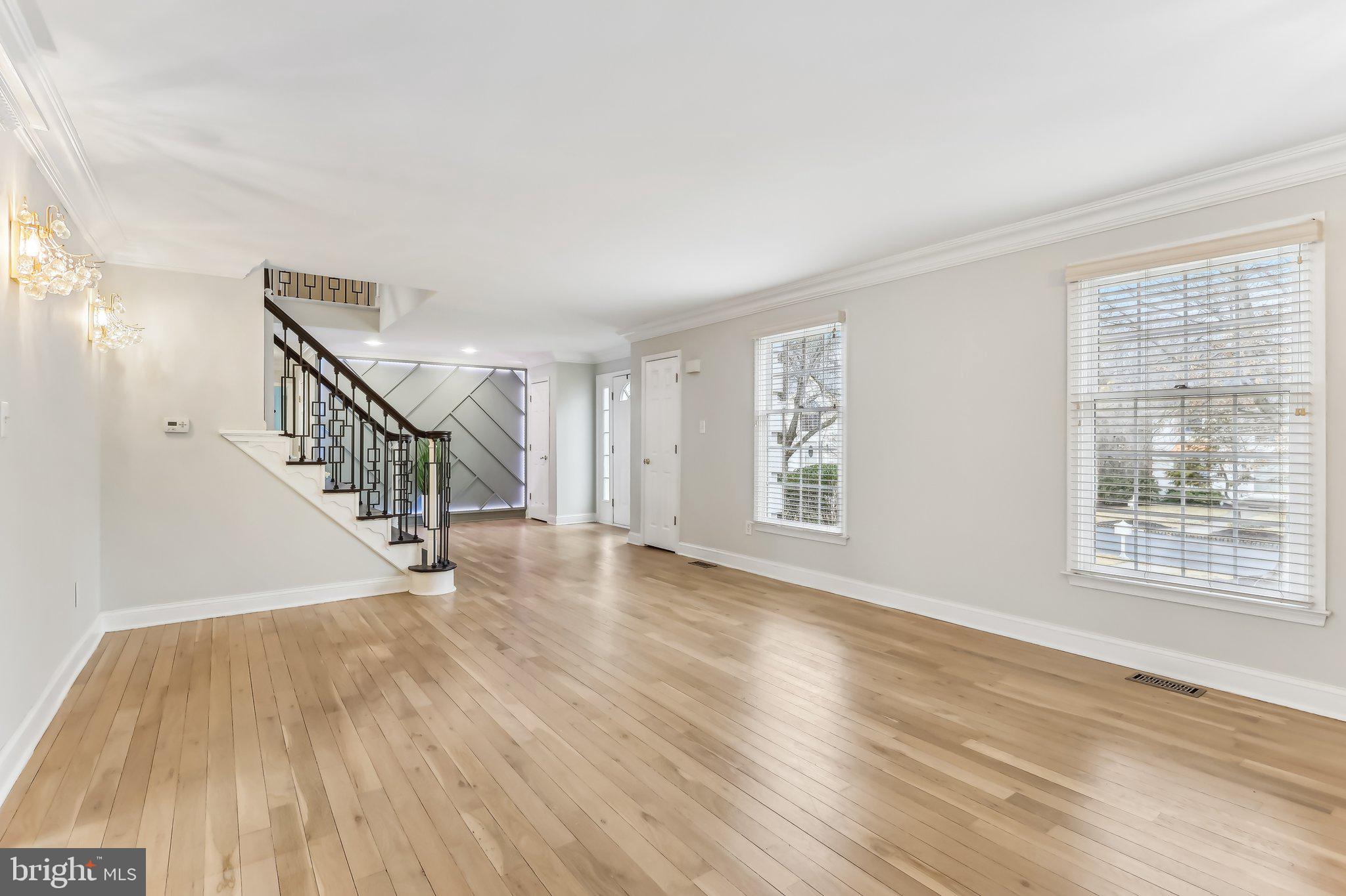 FRENCHMANS POINTE - Residential