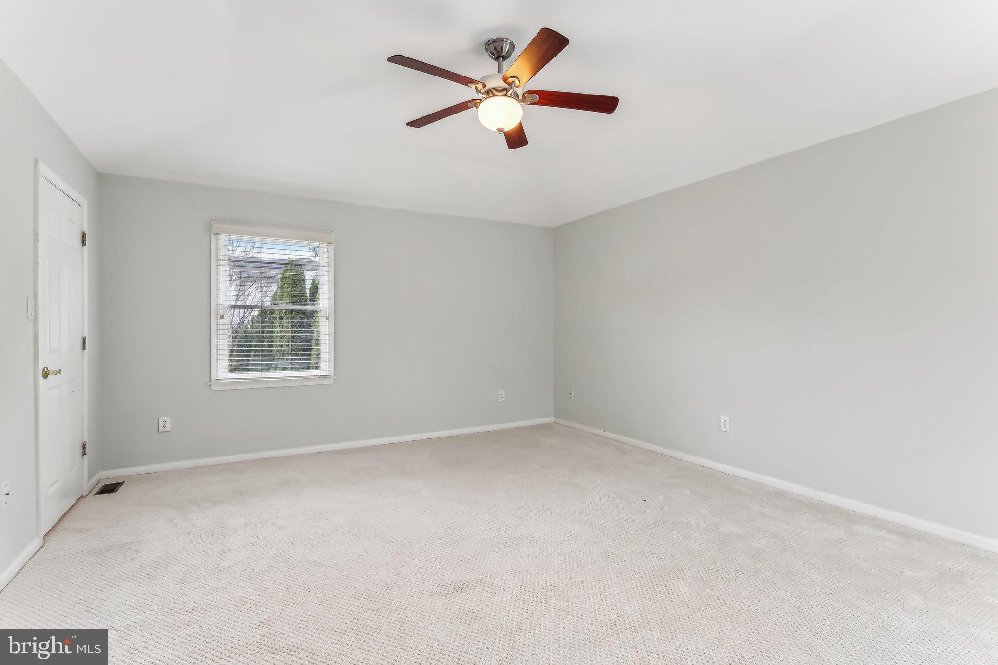 FRENCHMANS POINTE - Residential