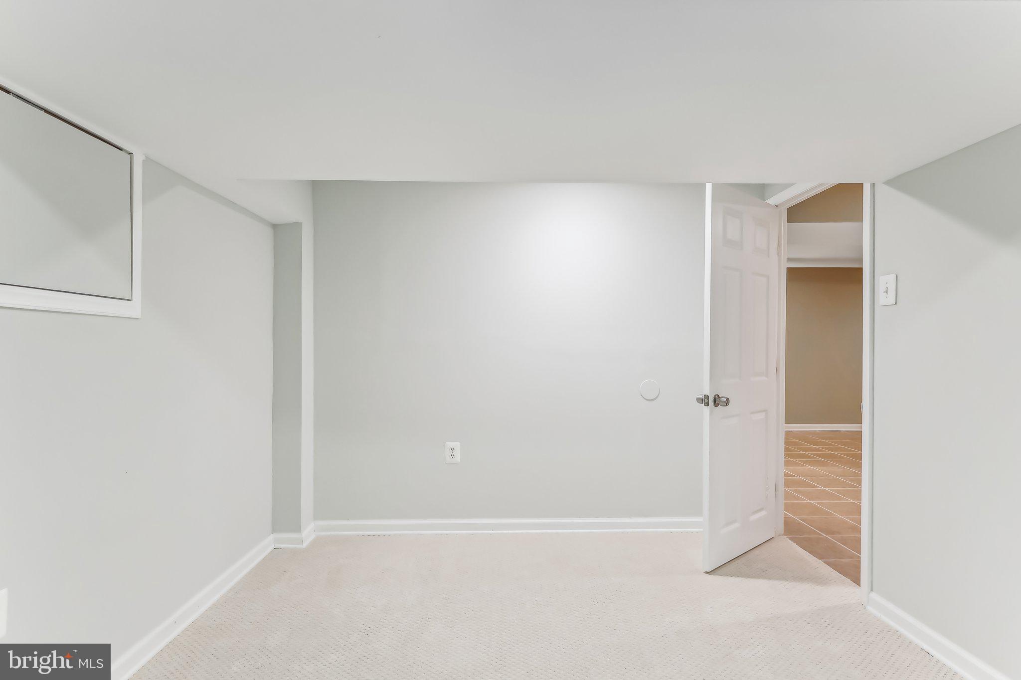 FRENCHMANS POINTE - Residential