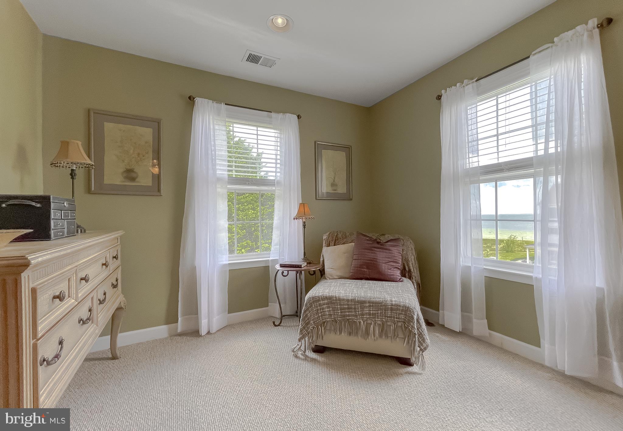 CEDAR COVE - Residential