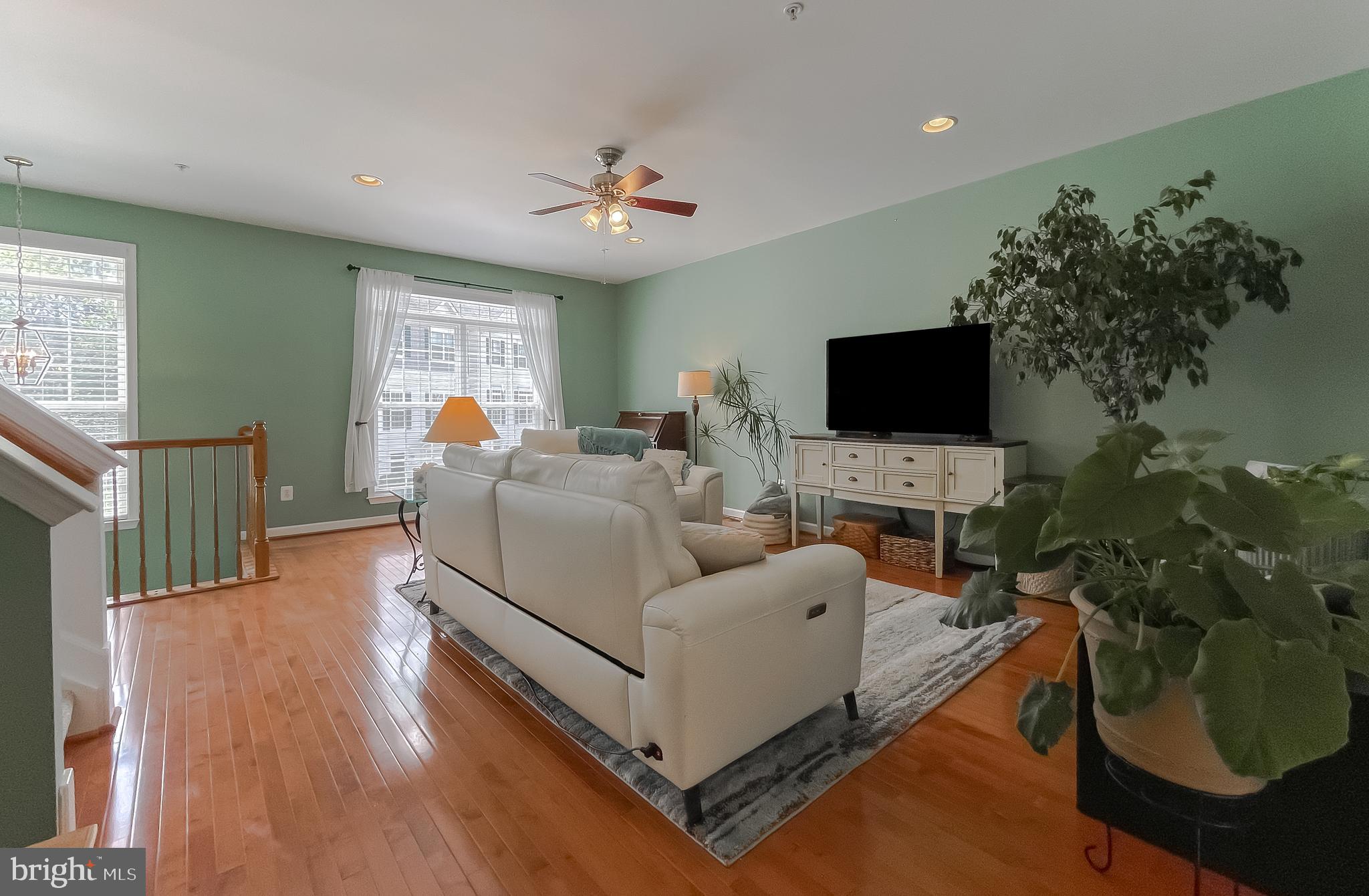 CEDAR COVE - Residential