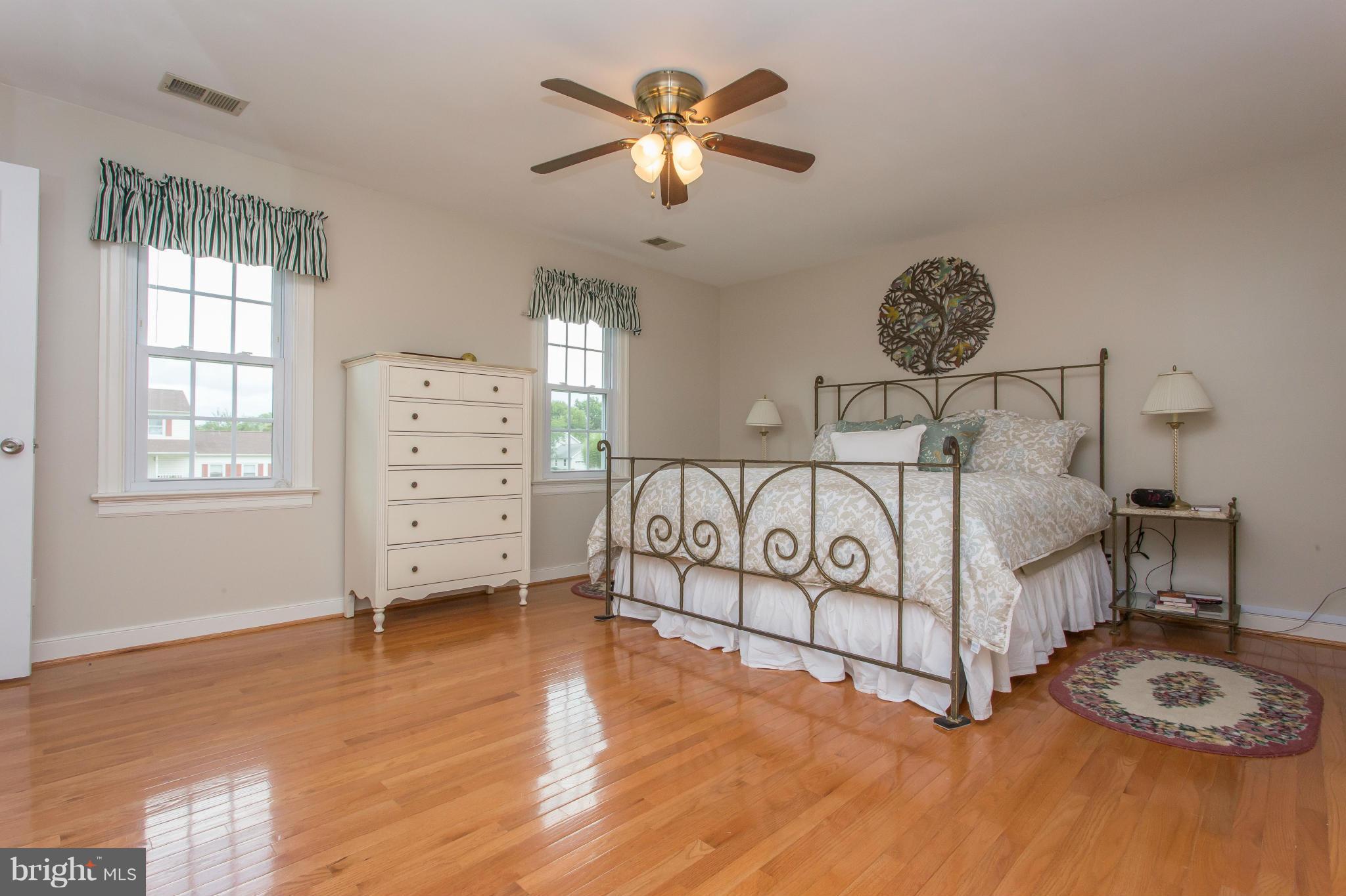 WOODLAWN - Residential