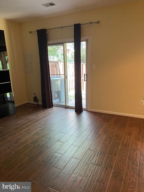 ISLAND CREEK - Residential Lease