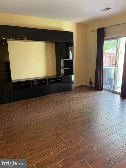 ISLAND CREEK - Residential Lease