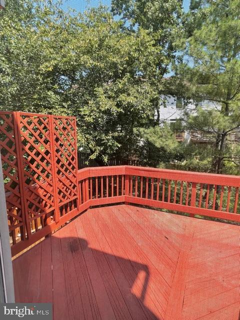 ISLAND CREEK - Residential Lease