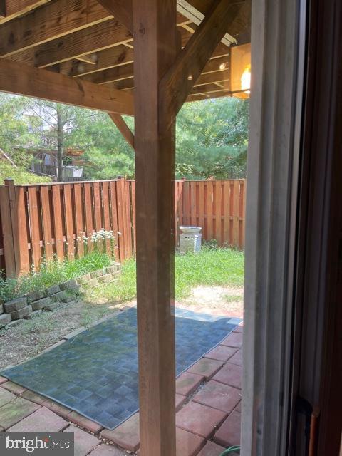 ISLAND CREEK - Residential Lease