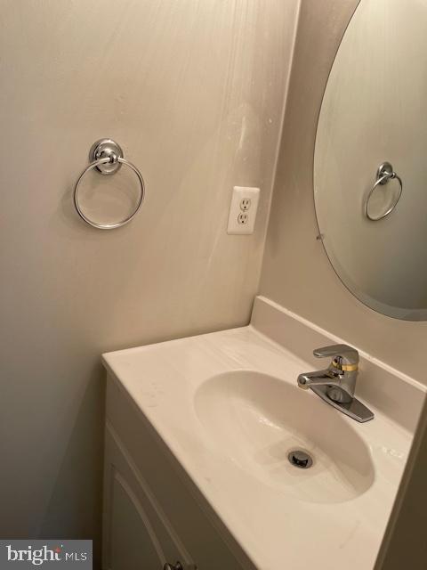 ISLAND CREEK - Residential Lease