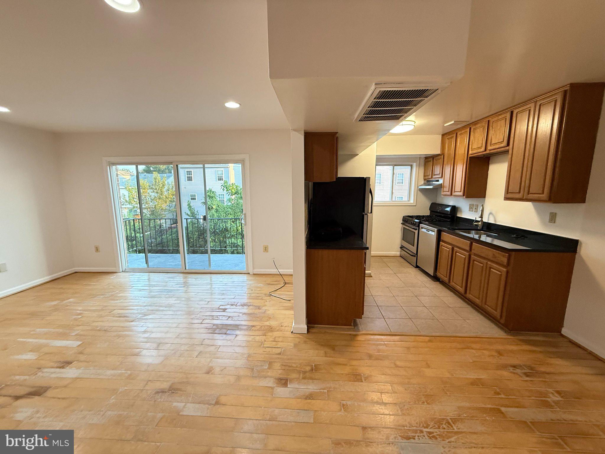 5009 D STREET SE 303