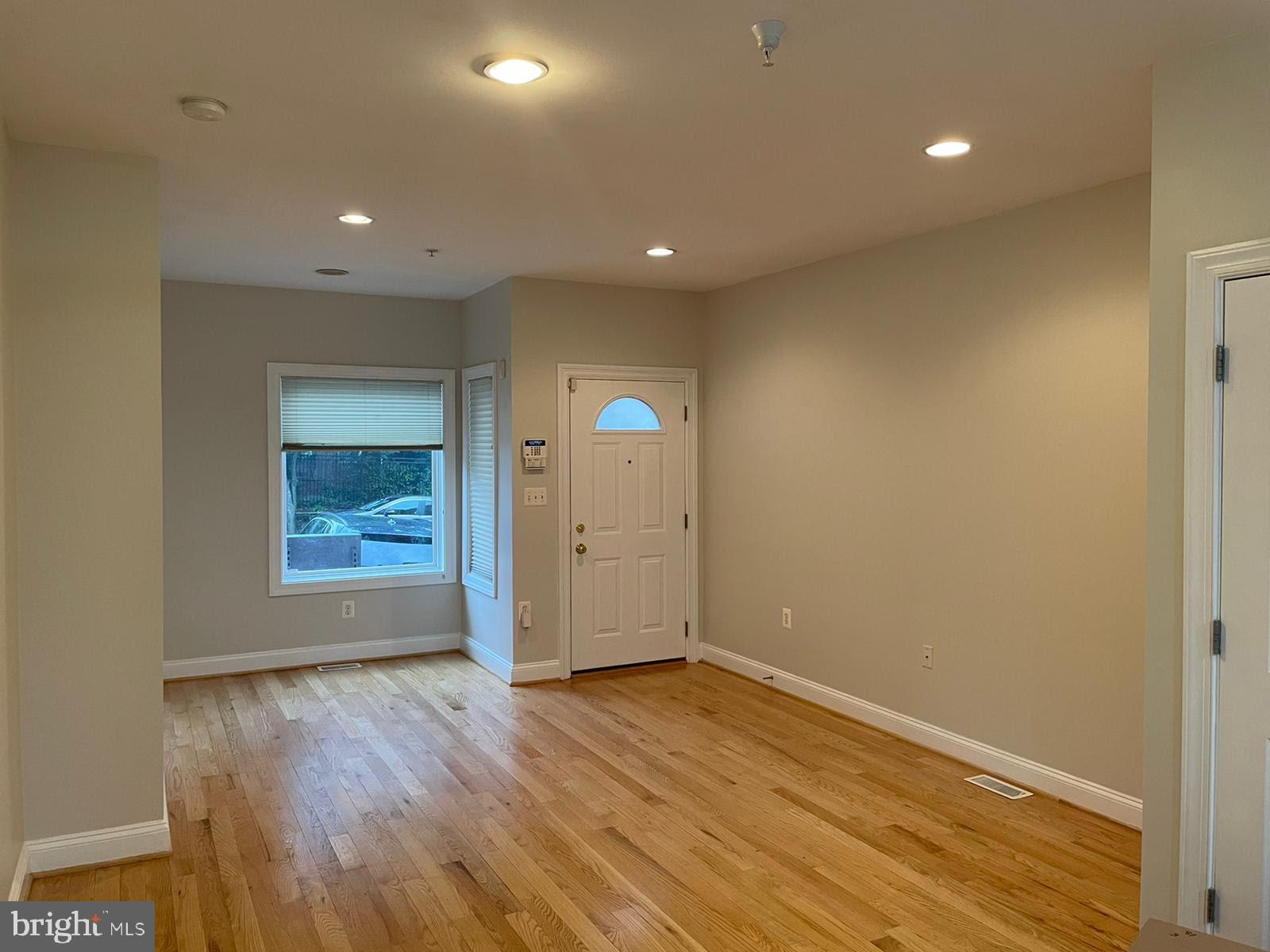 1328 TALBERT COURT SE 1328