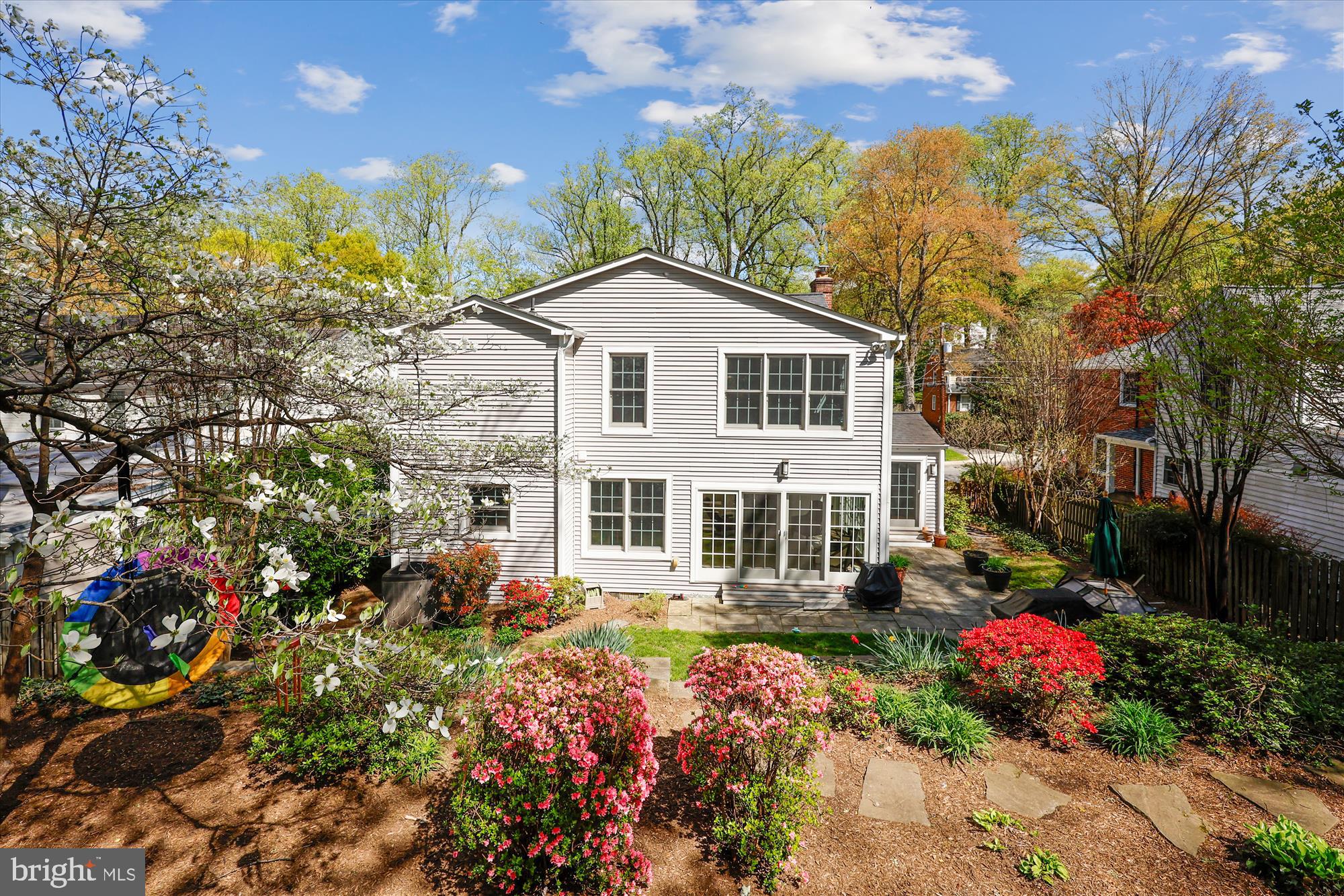 WOODACRES - Residential