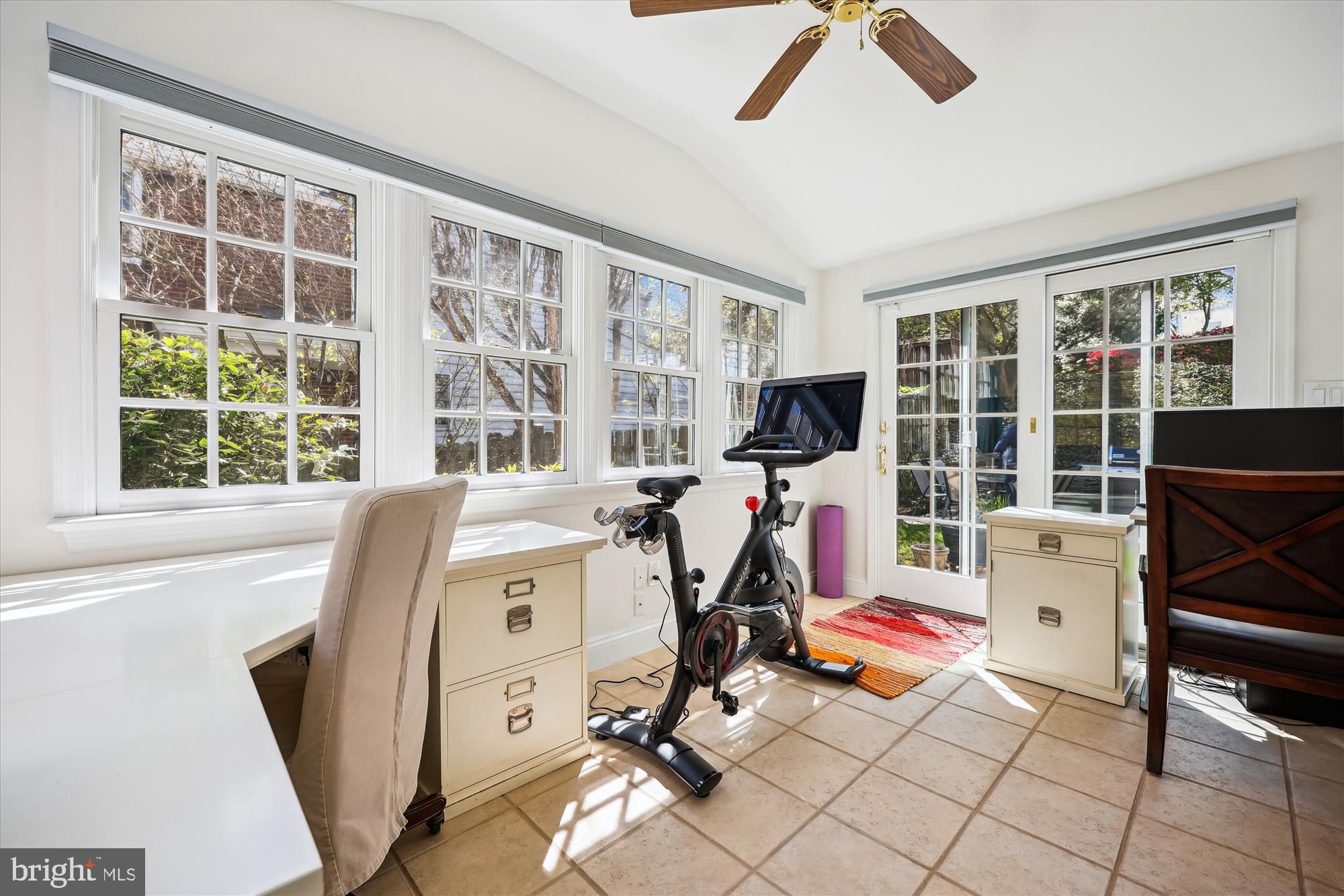 WOODACRES - Residential