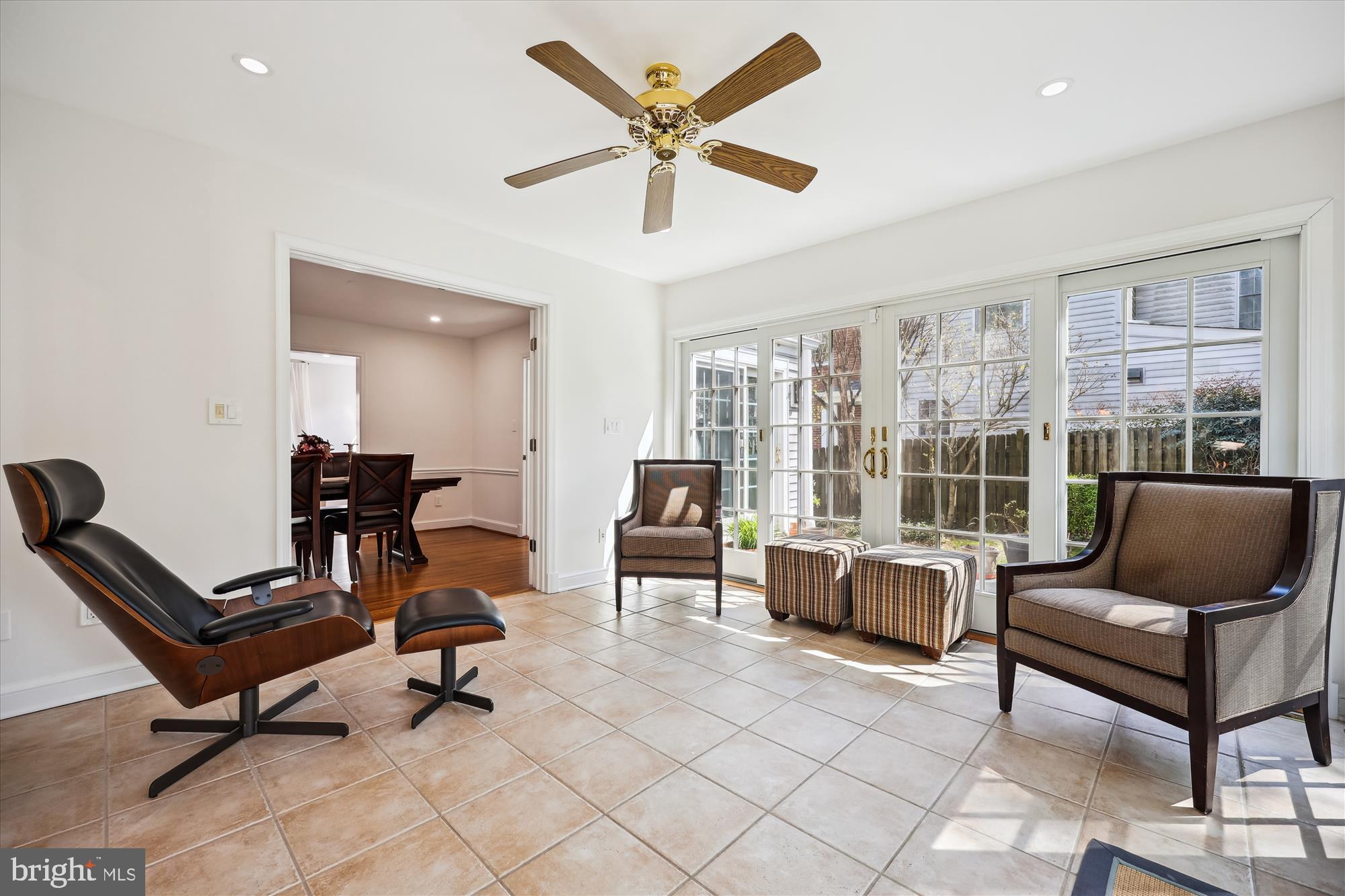 WOODACRES - Residential