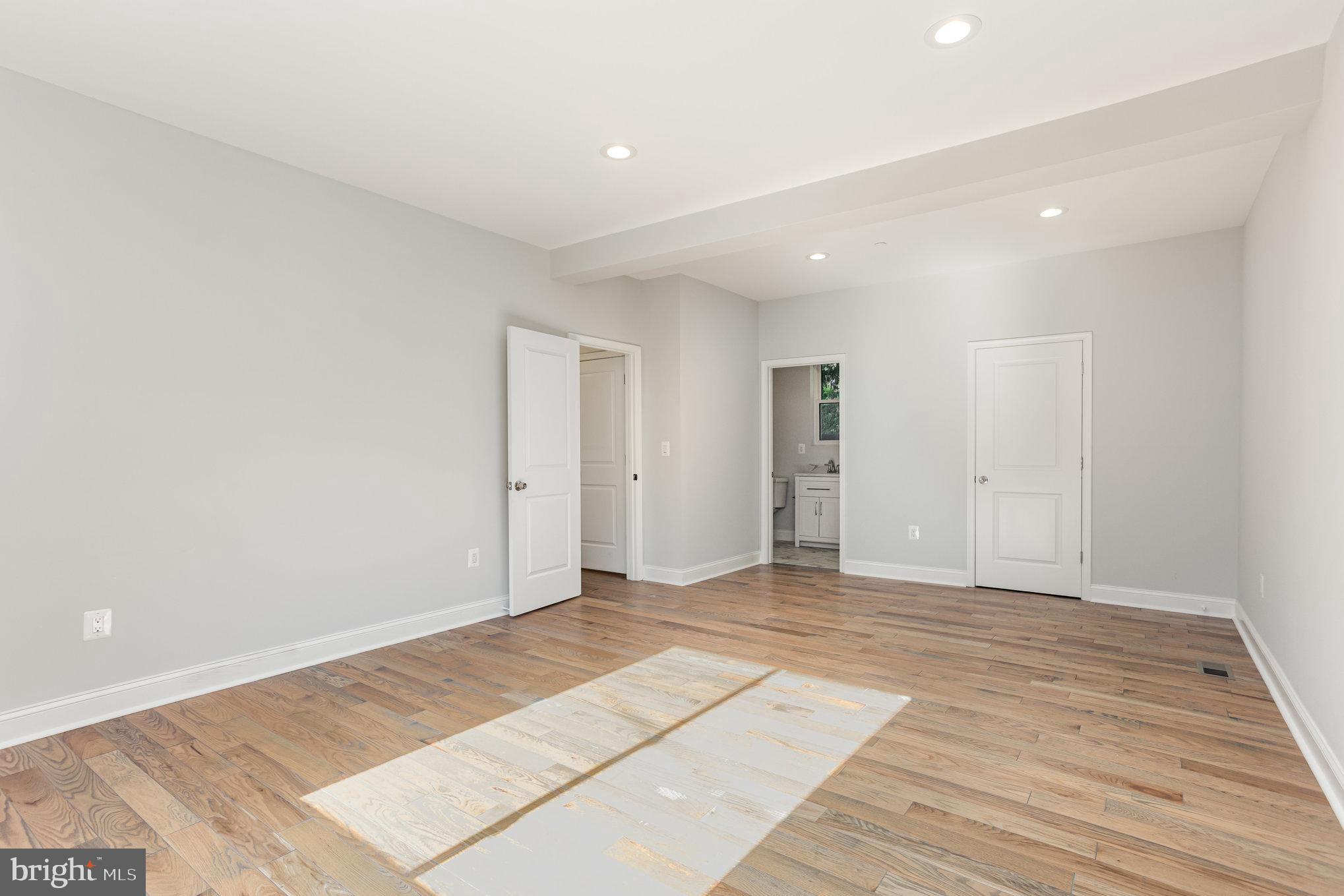 PARKTON - Residential