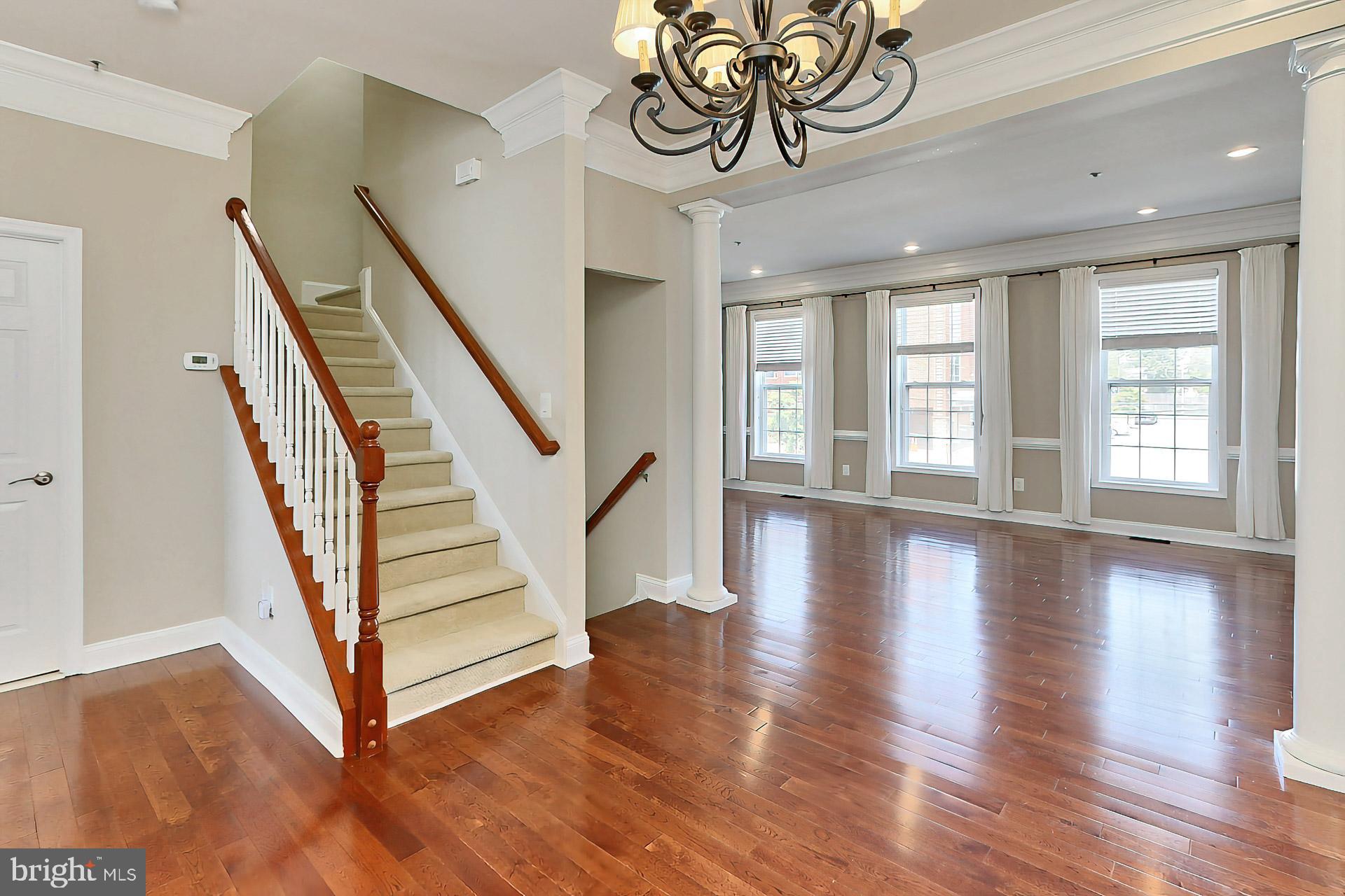 HIGHVIEW PARK - Residential Lease