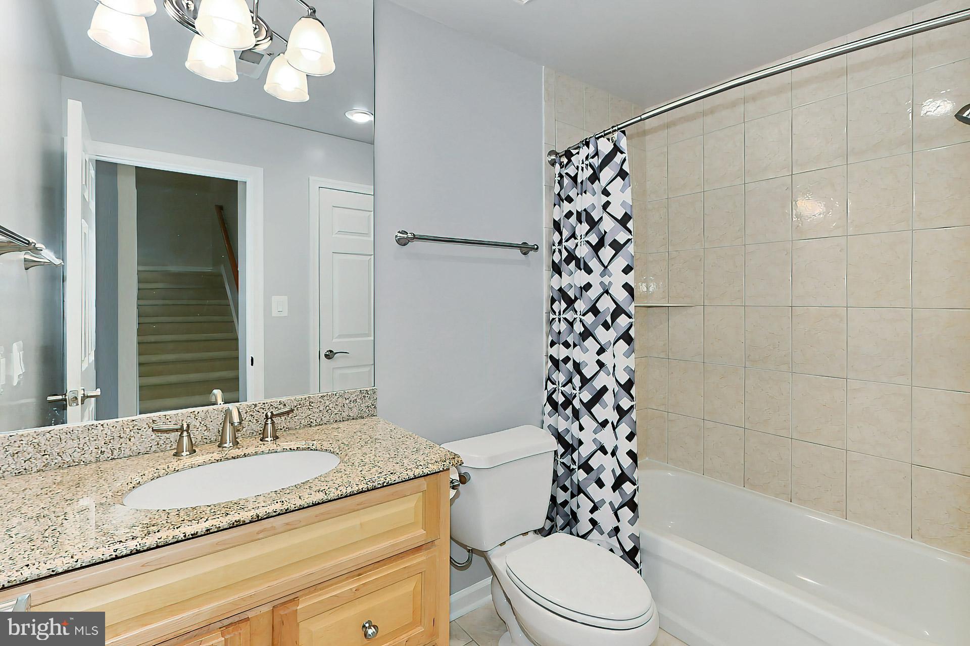 HIGHVIEW PARK - Residential Lease