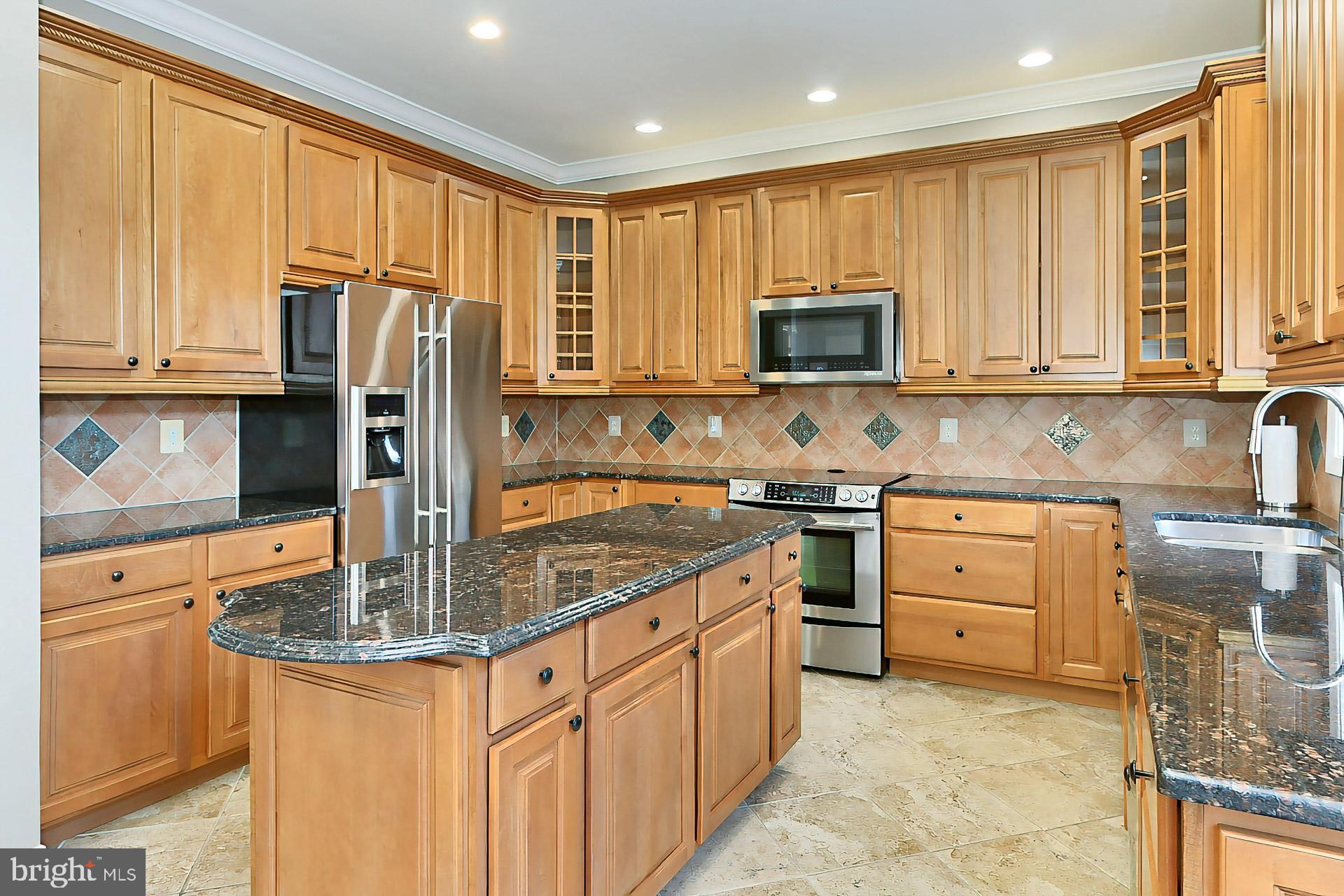 HIGHVIEW PARK - Residential Lease