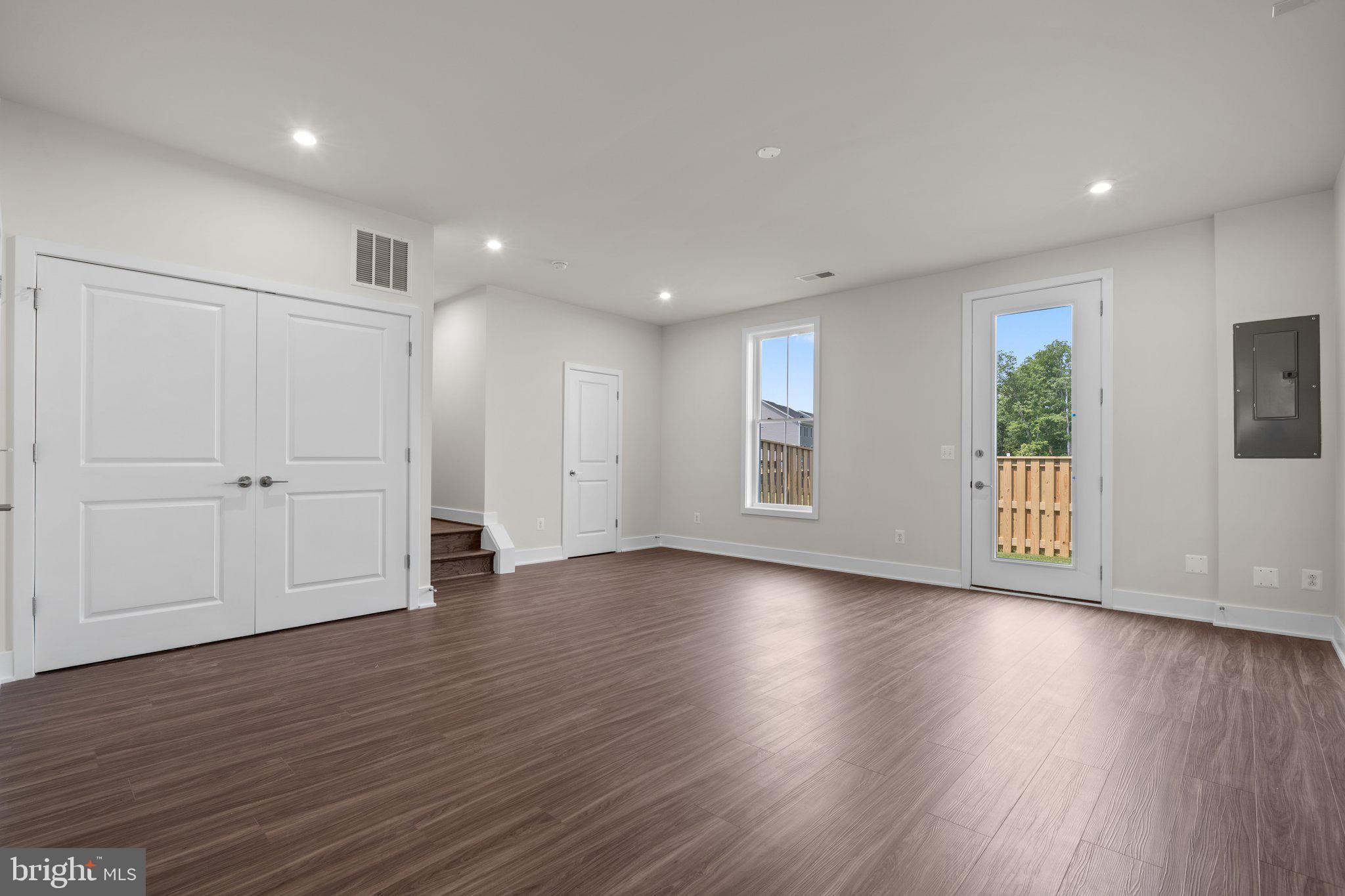 SNOWDEN BRIDGE - Residential