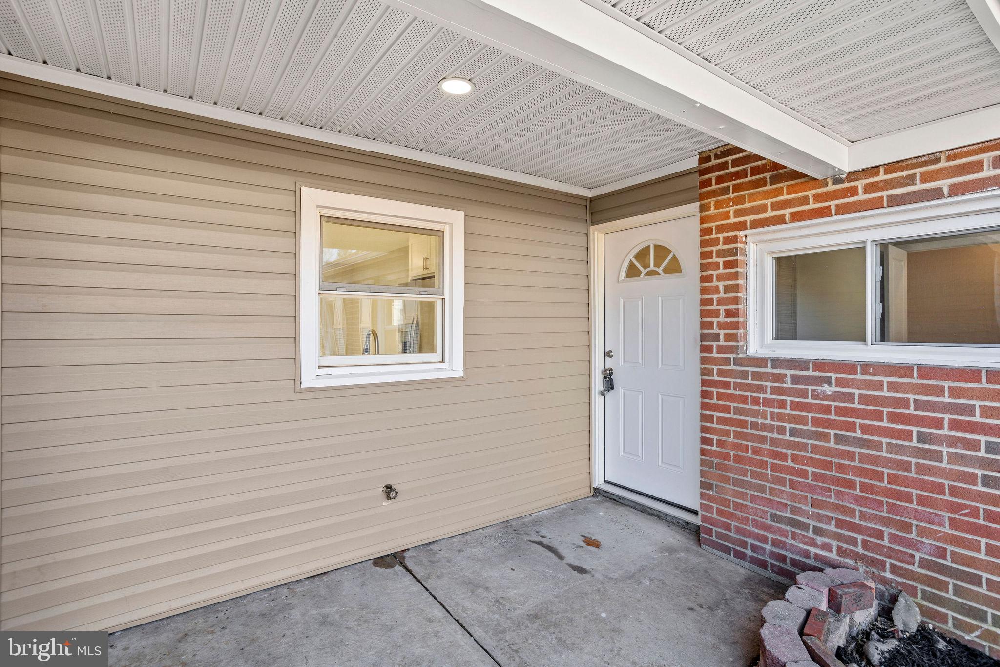 110 MIDDLEBURY LANE