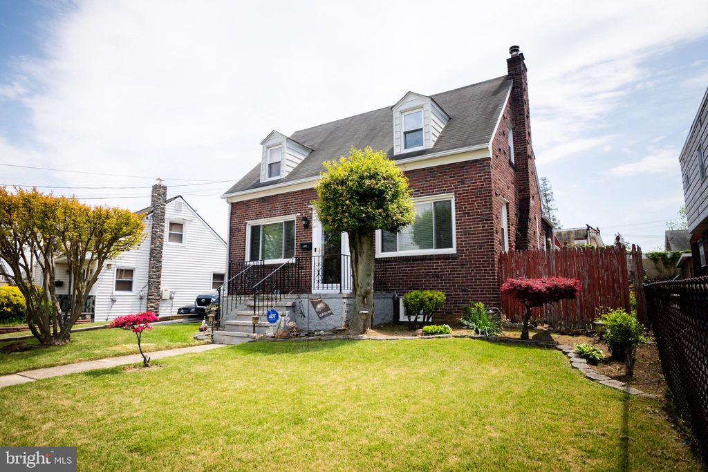 Photo of 733 Eggleston Cir, SHARON HILL, PA 19079 (MLS # PADE2113568)