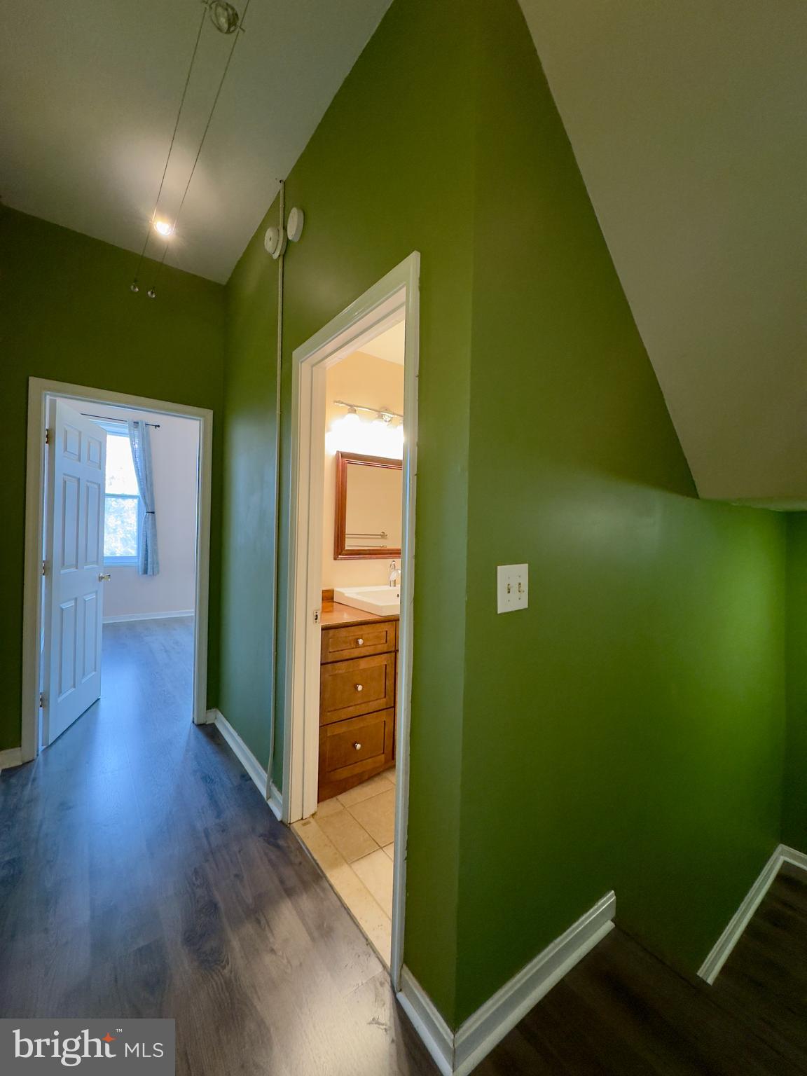 STATION NORTH TOWNHOMES - Residential Lease