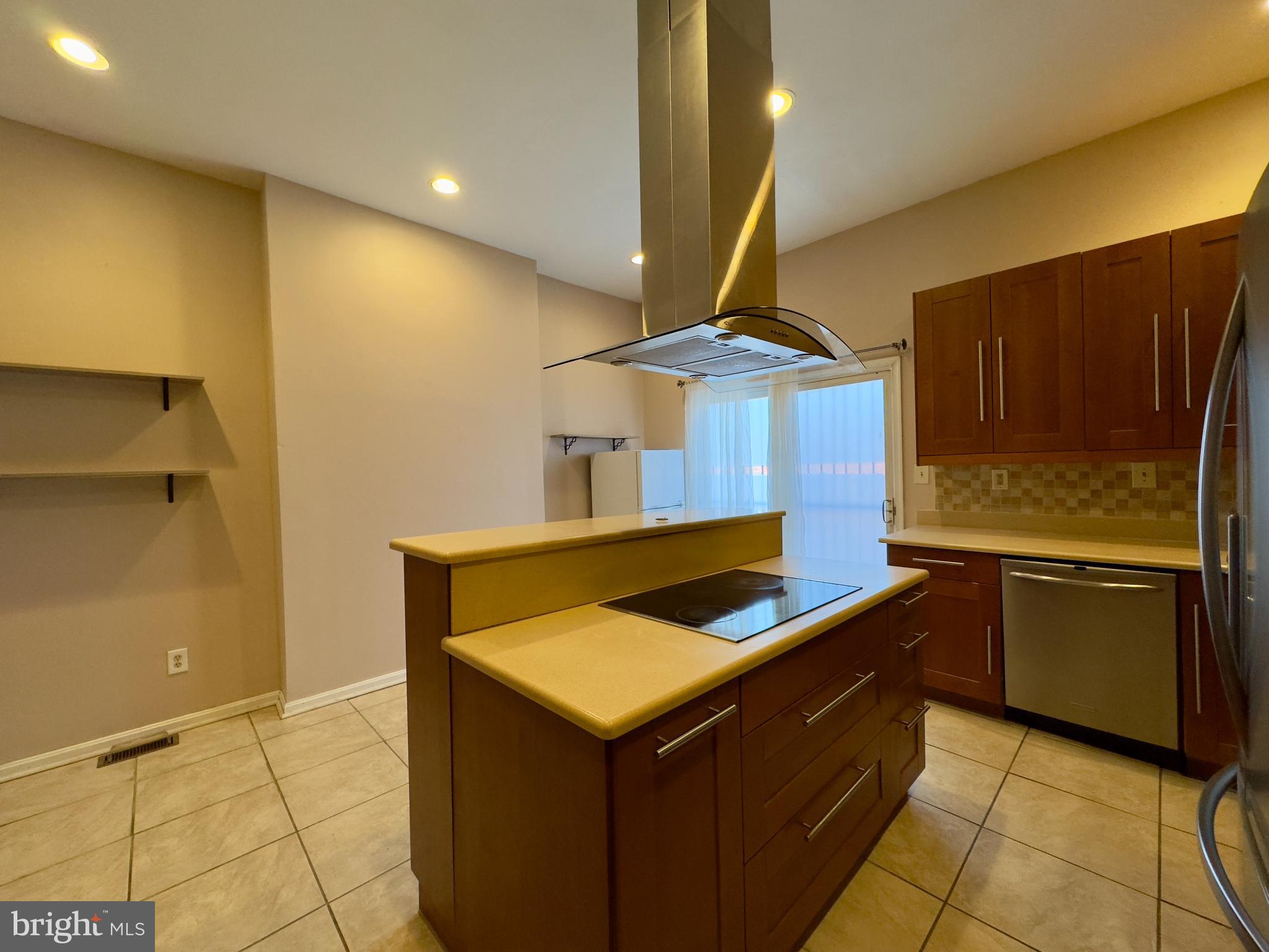 STATION NORTH TOWNHOMES - Residential Lease