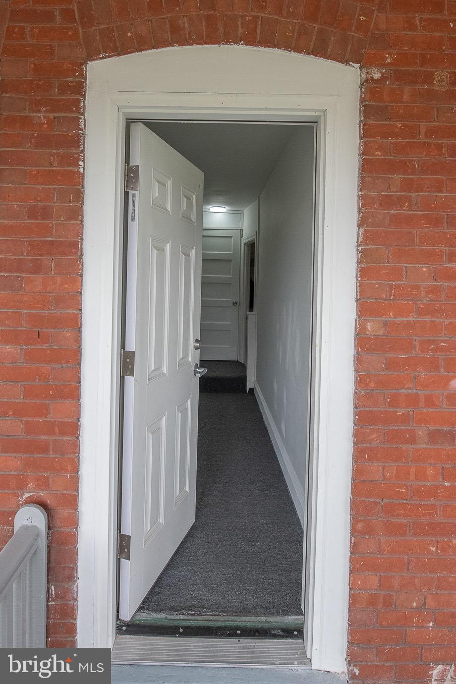 802 MARTIN AVENUE FIRST FLOOR