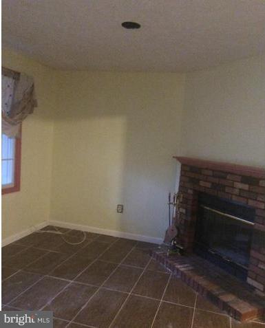 VILLAGE OF SILVER HALL - Residential Lease