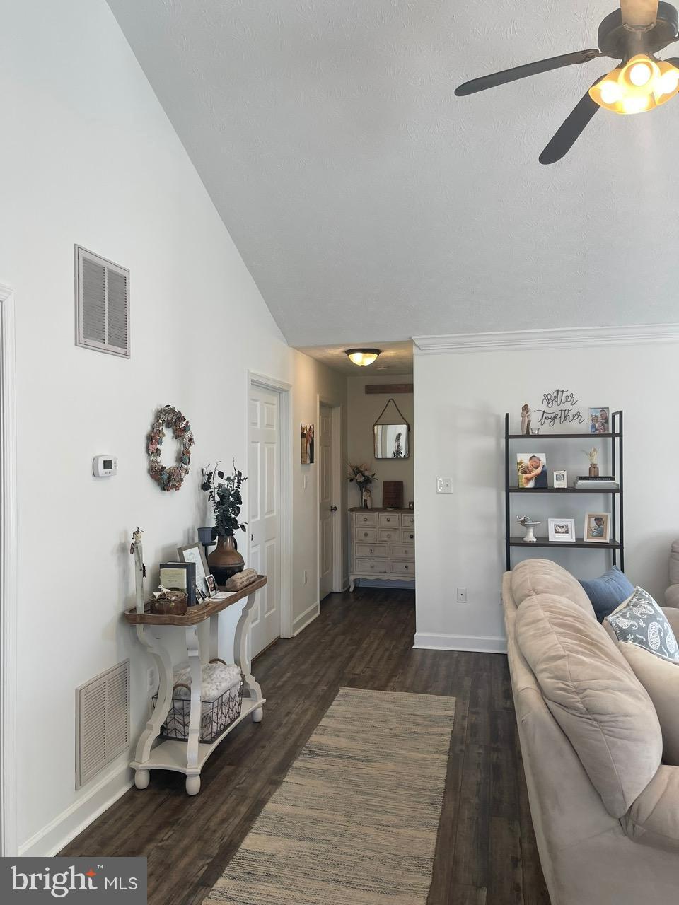 THE SHERRY YEAKLE - Residential