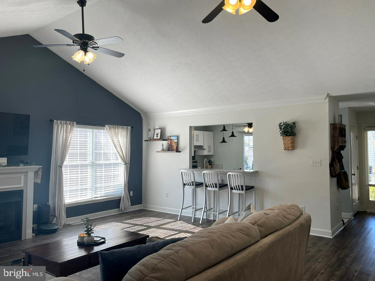 THE SHERRY YEAKLE - Residential