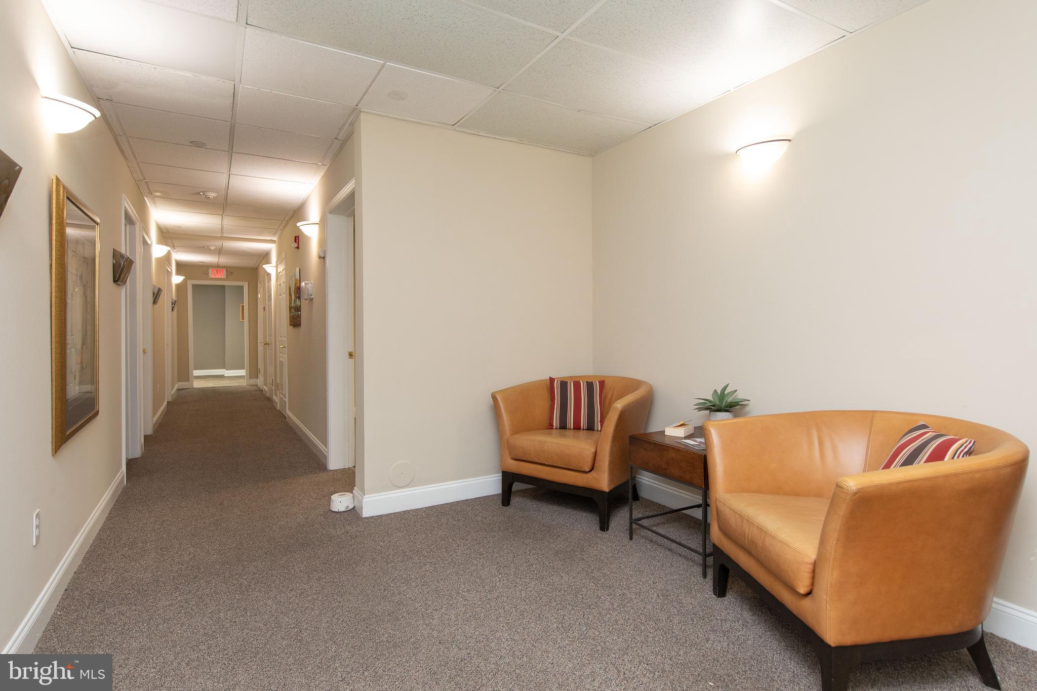 ANDORRA WOODS - Commercial Lease