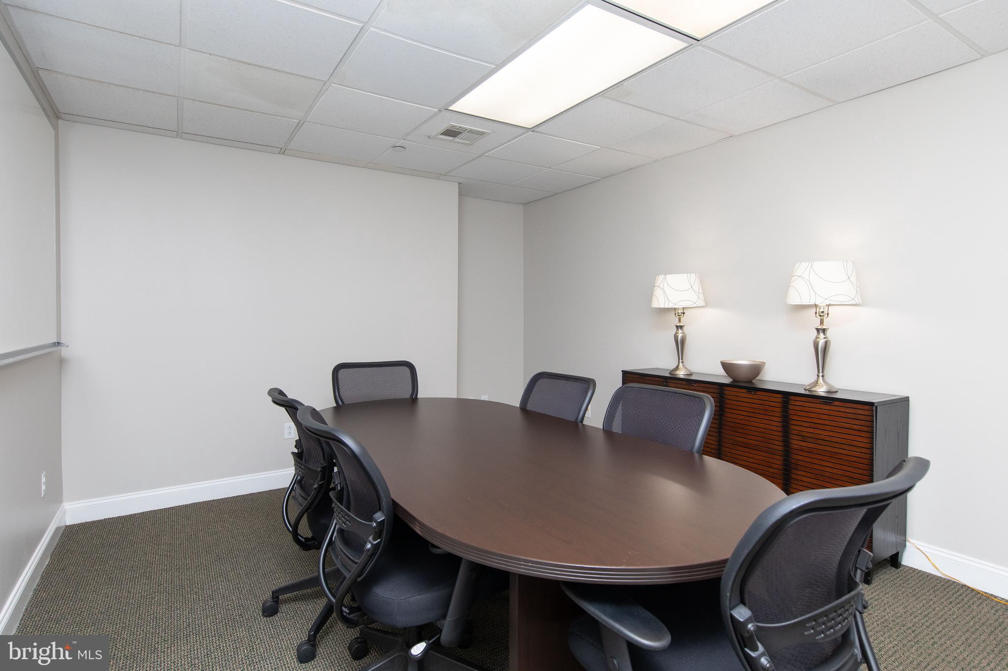 ANDORRA WOODS - Commercial Lease