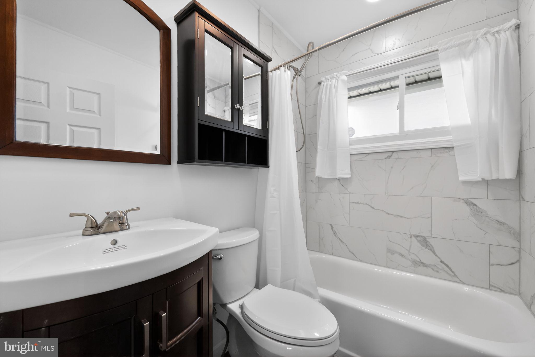 JUNIPER HILL - Residential