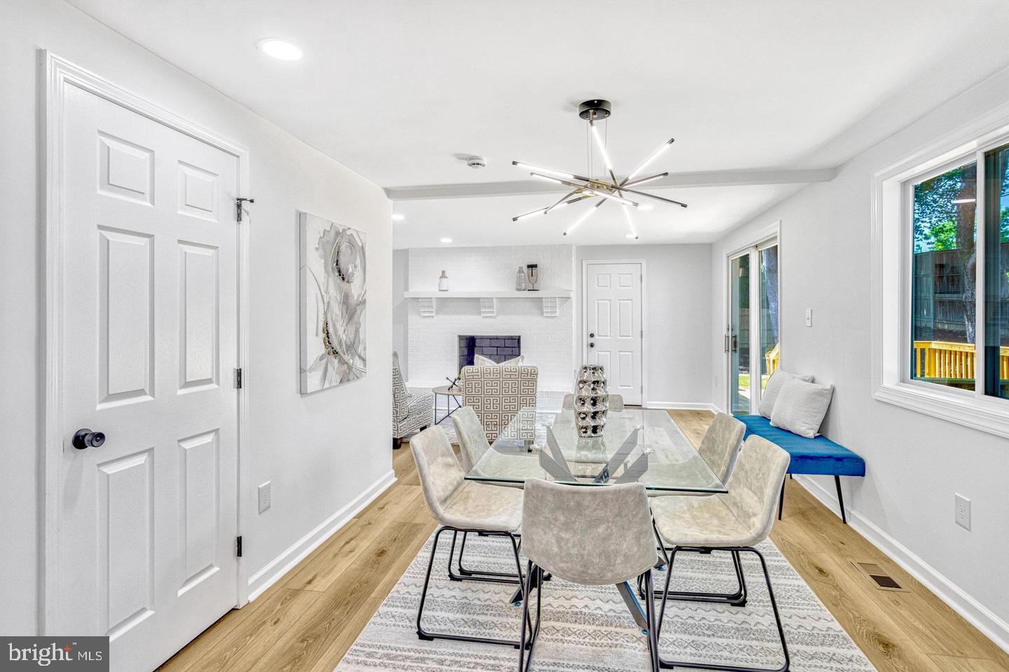 NEWPORT - Residential Lease