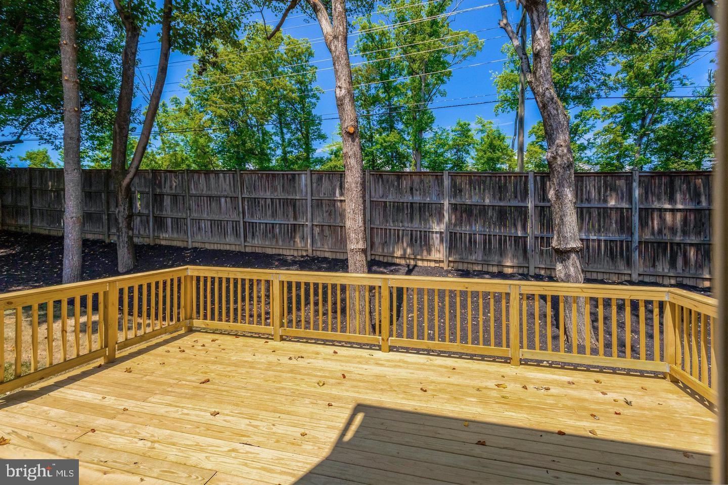 NEWPORT - Residential Lease