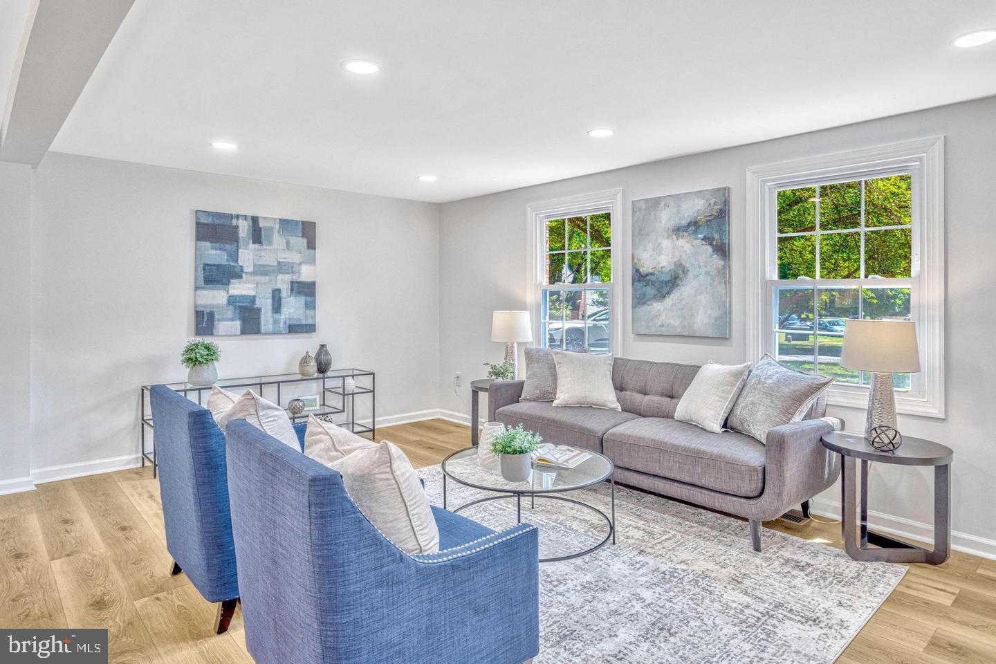 NEWPORT - Residential Lease