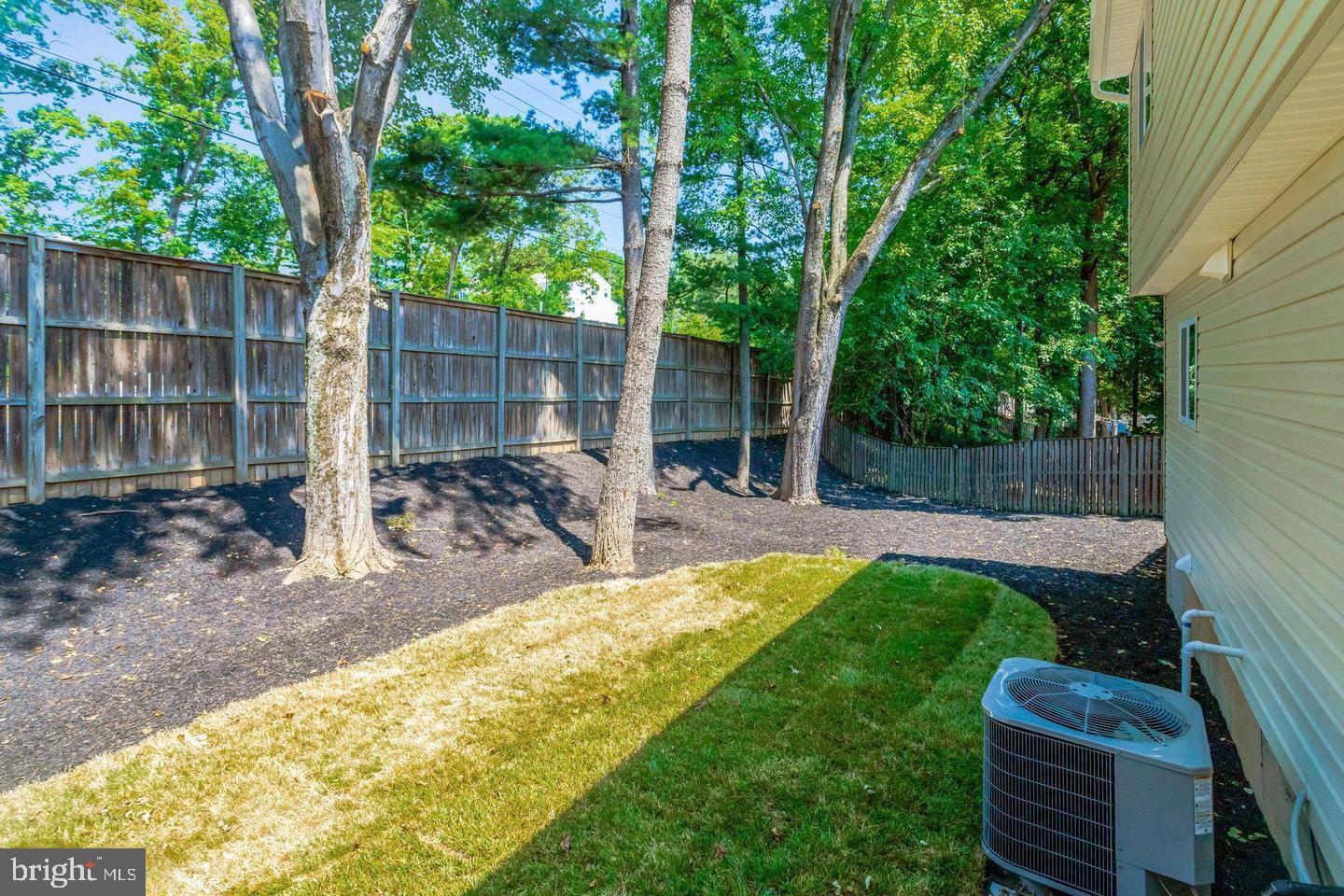 NEWPORT - Residential Lease