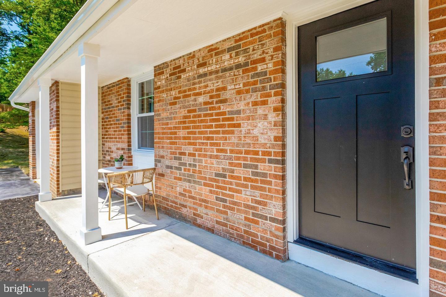 NEWPORT - Residential Lease