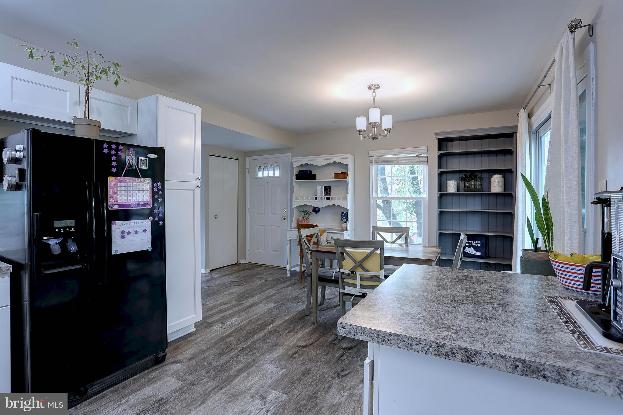 8635 BLACK ROCK HARBOUR