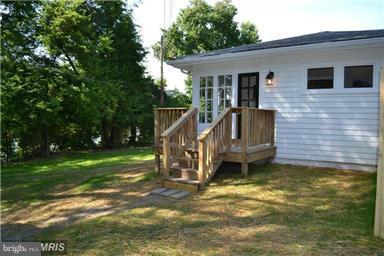 SUNNYSIDE - Residential Lease