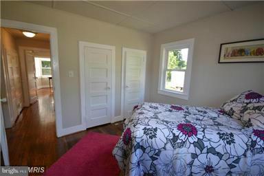 SUNNYSIDE - Residential Lease