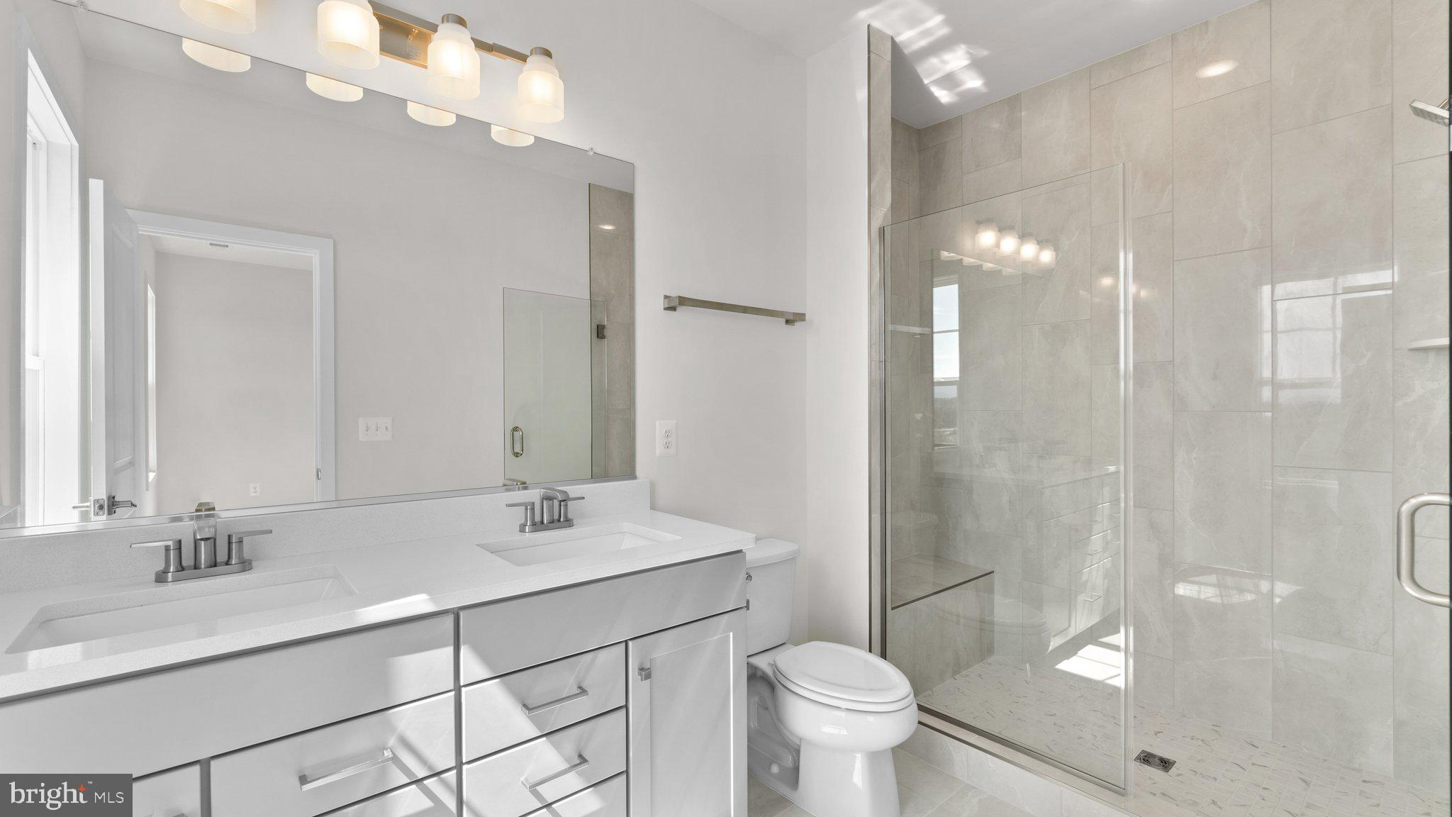 LAKE FREDERICK - Residential