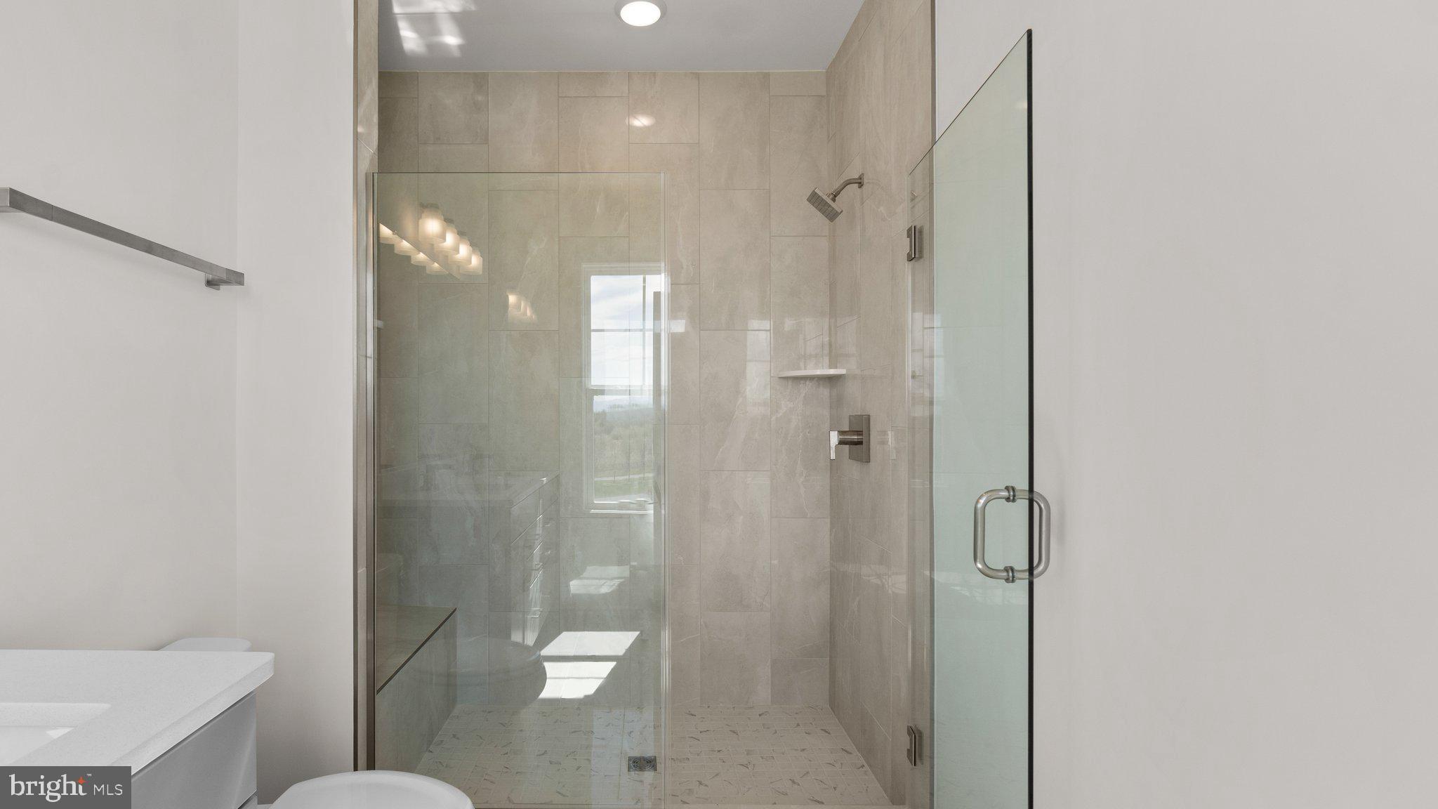 LAKE FREDERICK - Residential