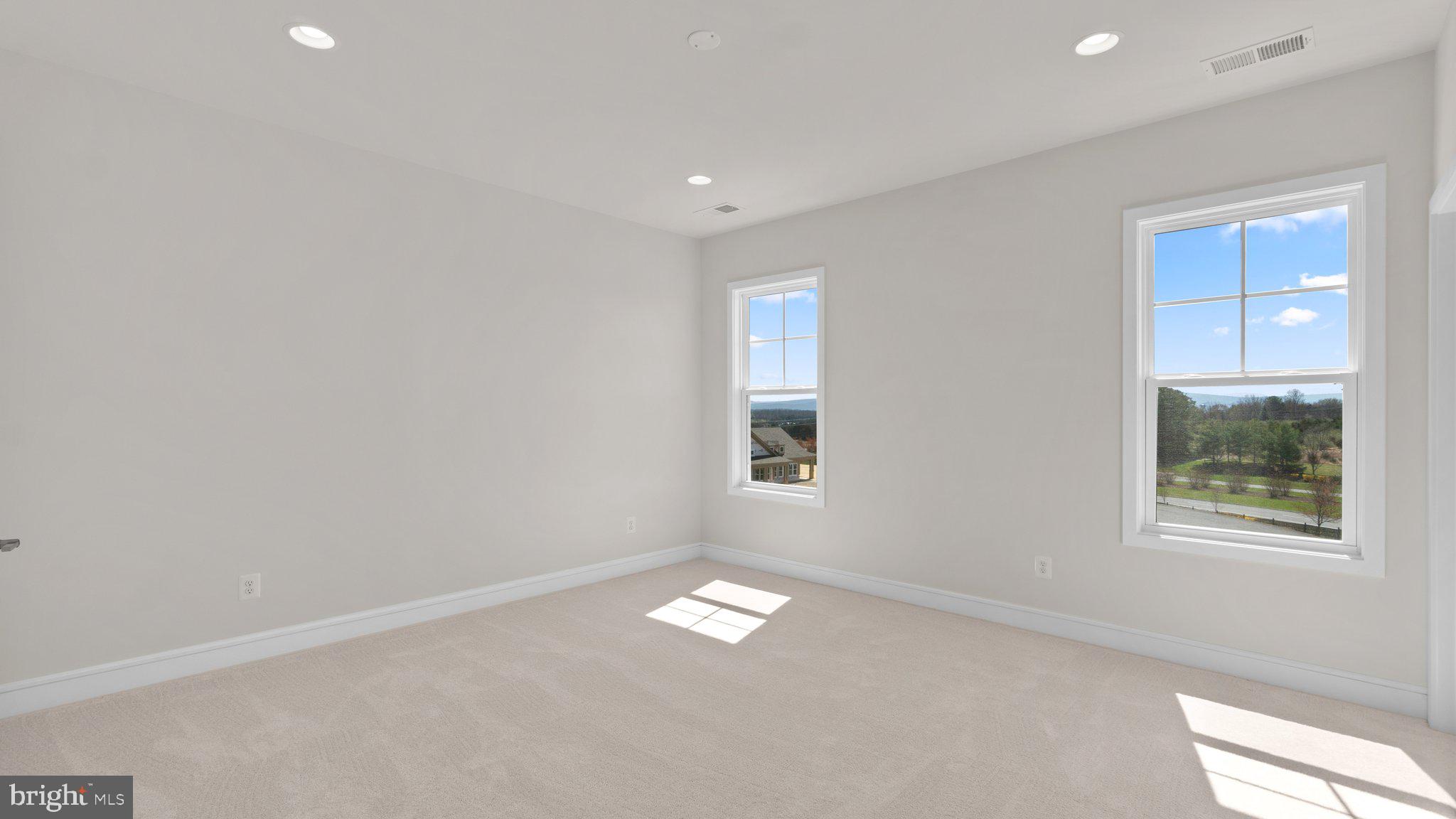 LAKE FREDERICK - Residential