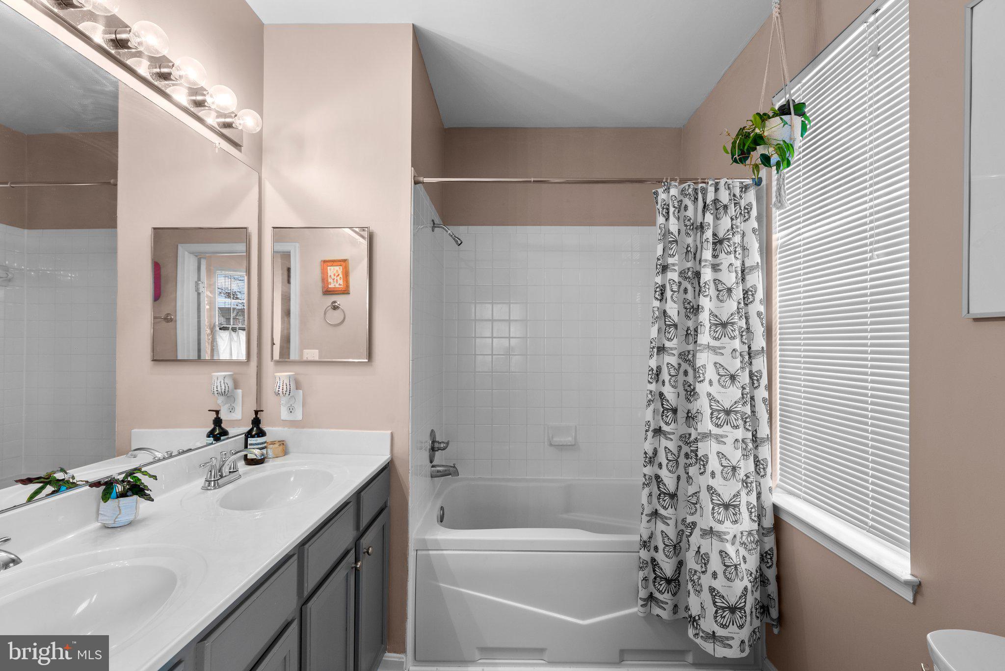 SCOTT'S CROSSING CONDO - Residential