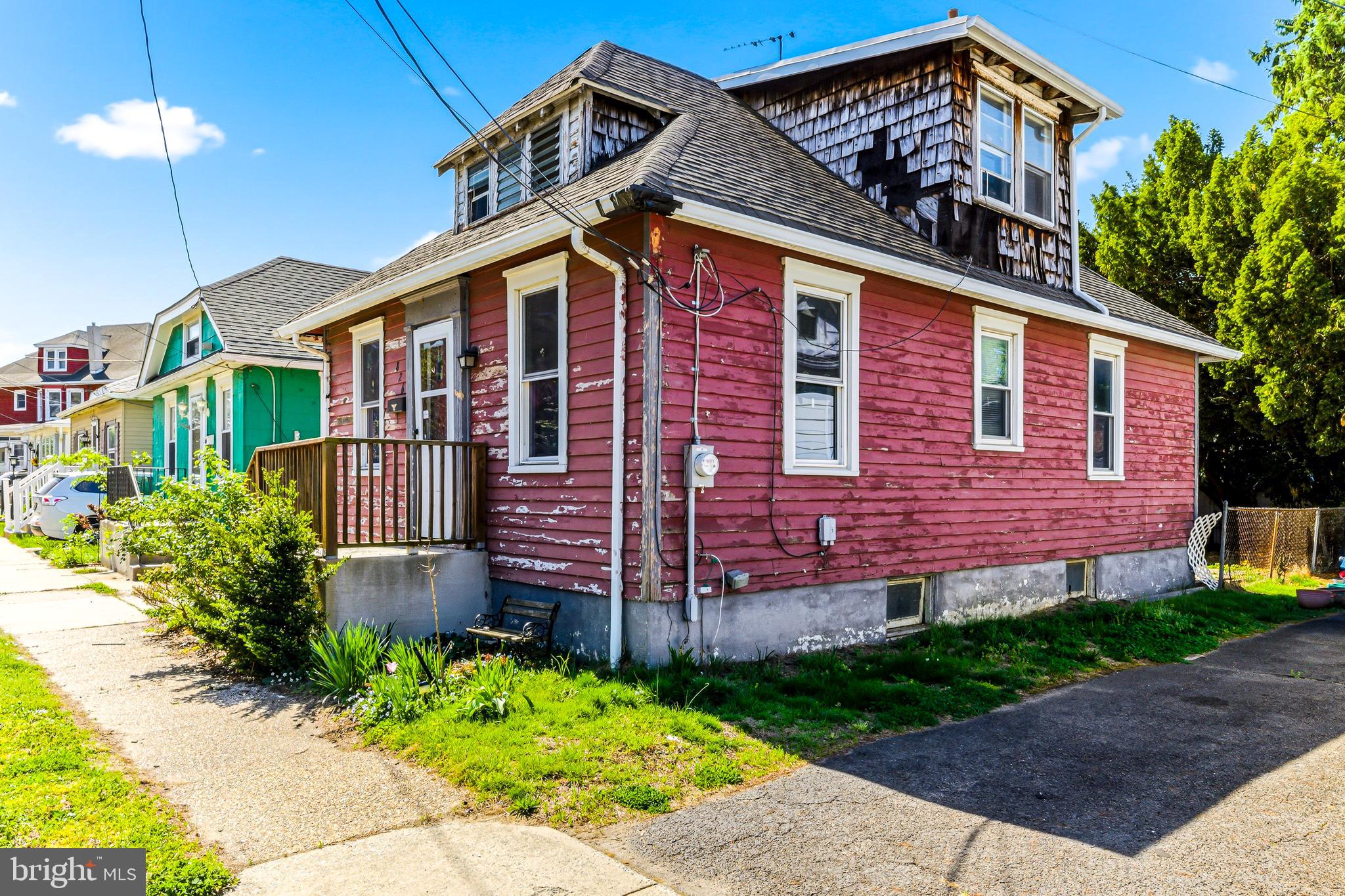 826 BERGEN STREET